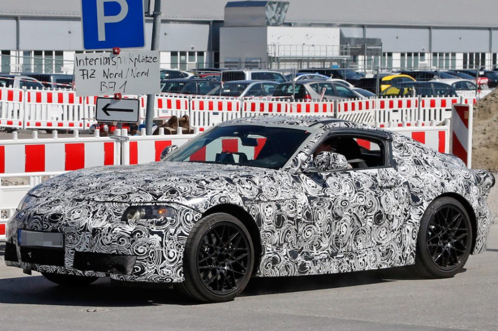 הסופרה הבאה - משחקת עדיין במחבואים