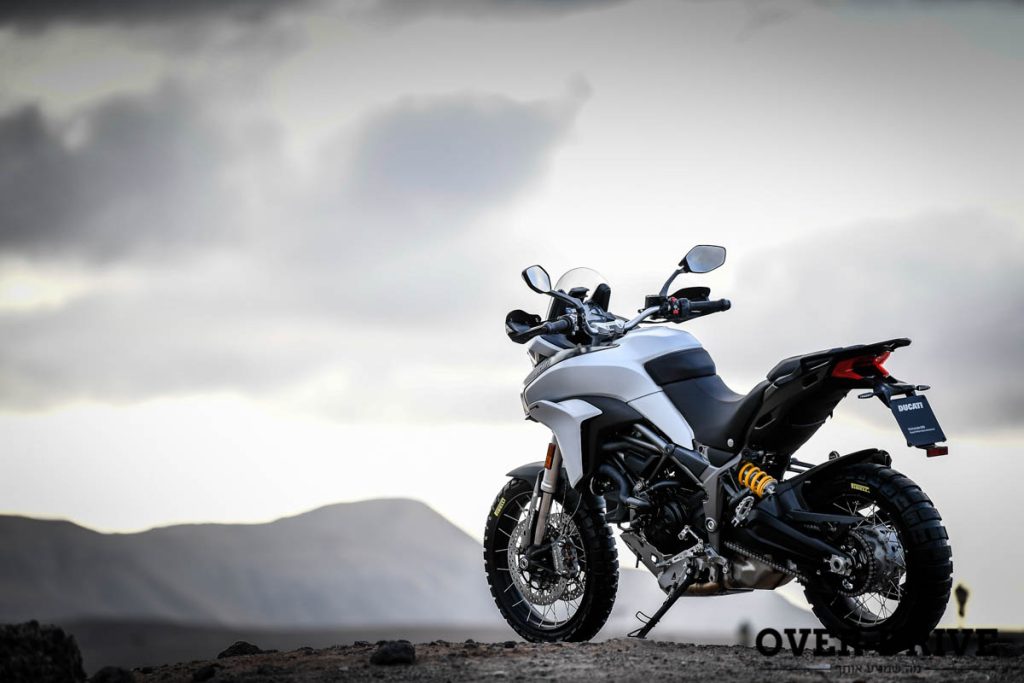 להשקה הגיע מולטיסטרדה 950 מאובזר ל-"שטח" אך לא הועמד לרשות העיתונאים