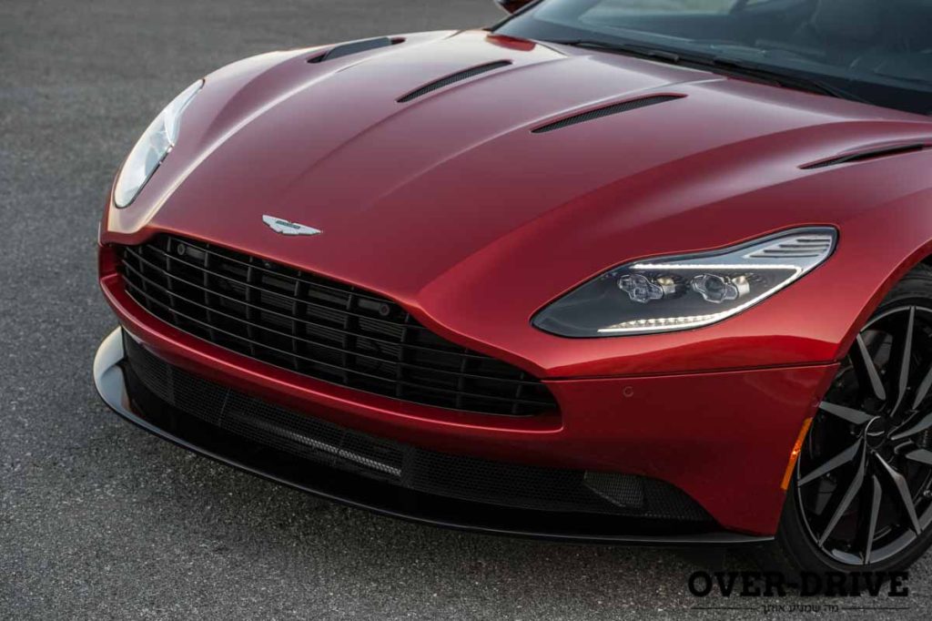 אסטון מרטין DB11