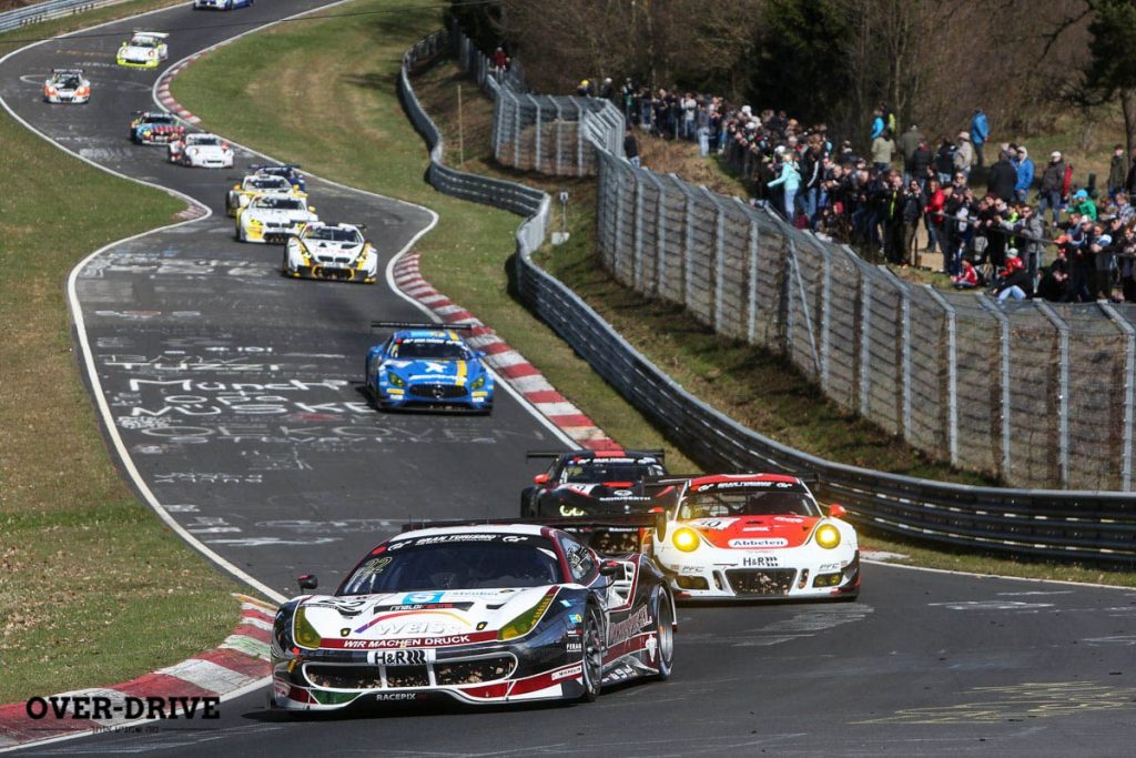 למקצוענים - VLN כשבקטריות הבכירות כאן מתחרים הטופ של נהגי המירוץ בעולם