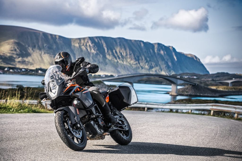 ק.ט.מ אדוונצ'ר 1090