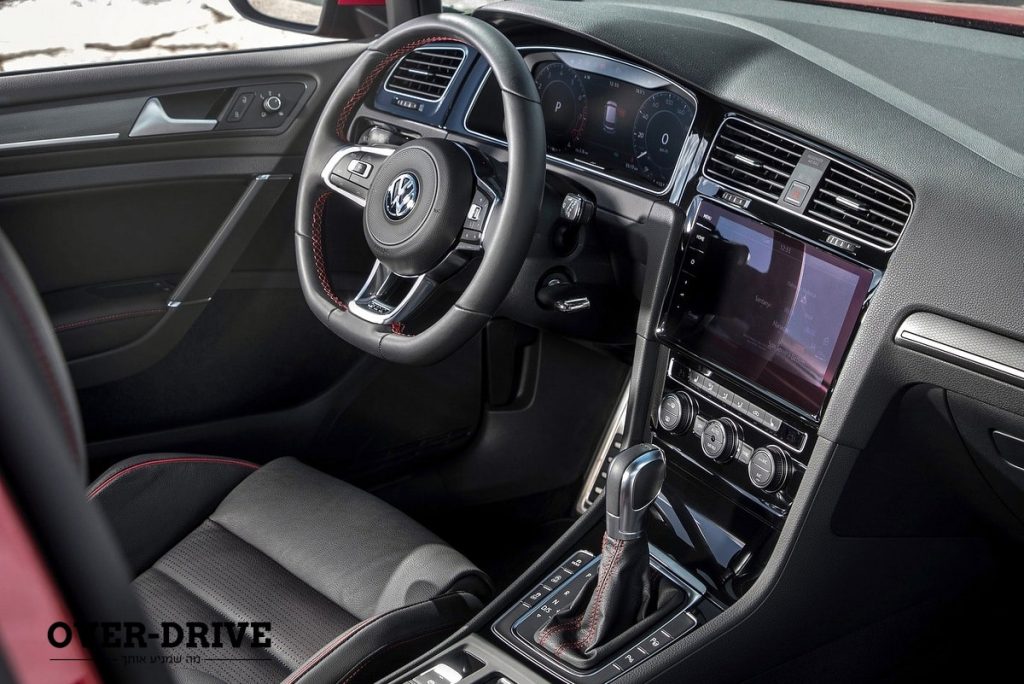 פולקסווגן גולף GTI