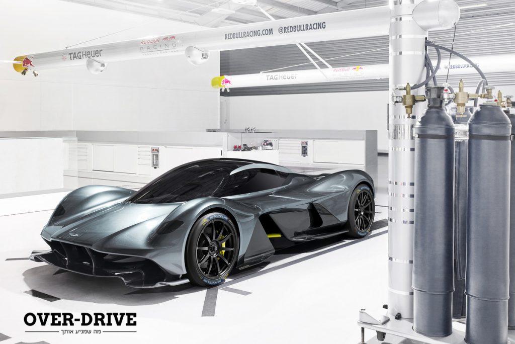 כריס גודווין יעבוד על הוולקירי