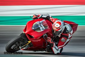 דוקאטי פאניגלה V4