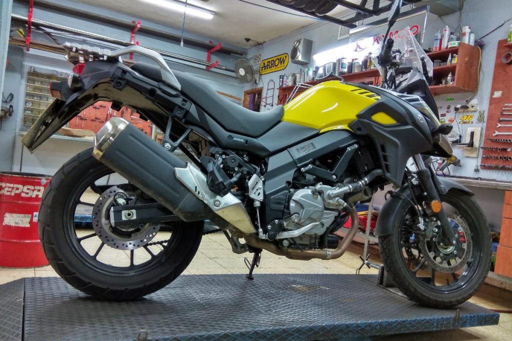 סוזוקי וי-דטרום 650