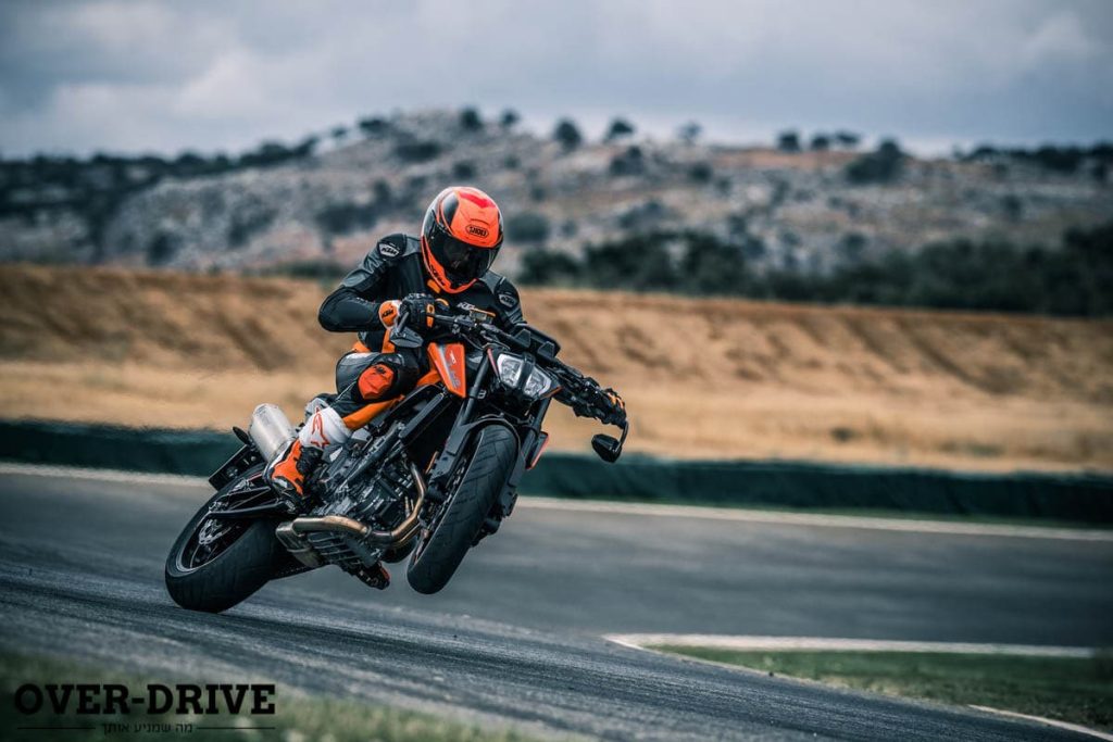 ק.ט.מ דיוק 790