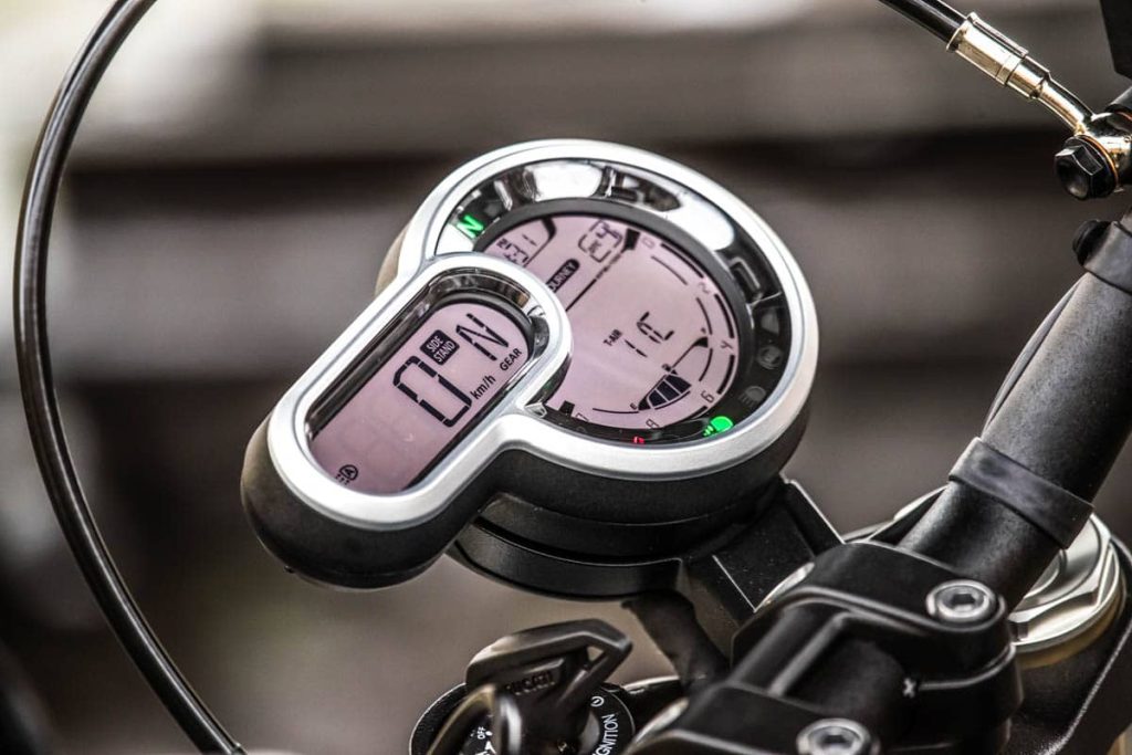 דוקאטי סקרמבלר 1,100