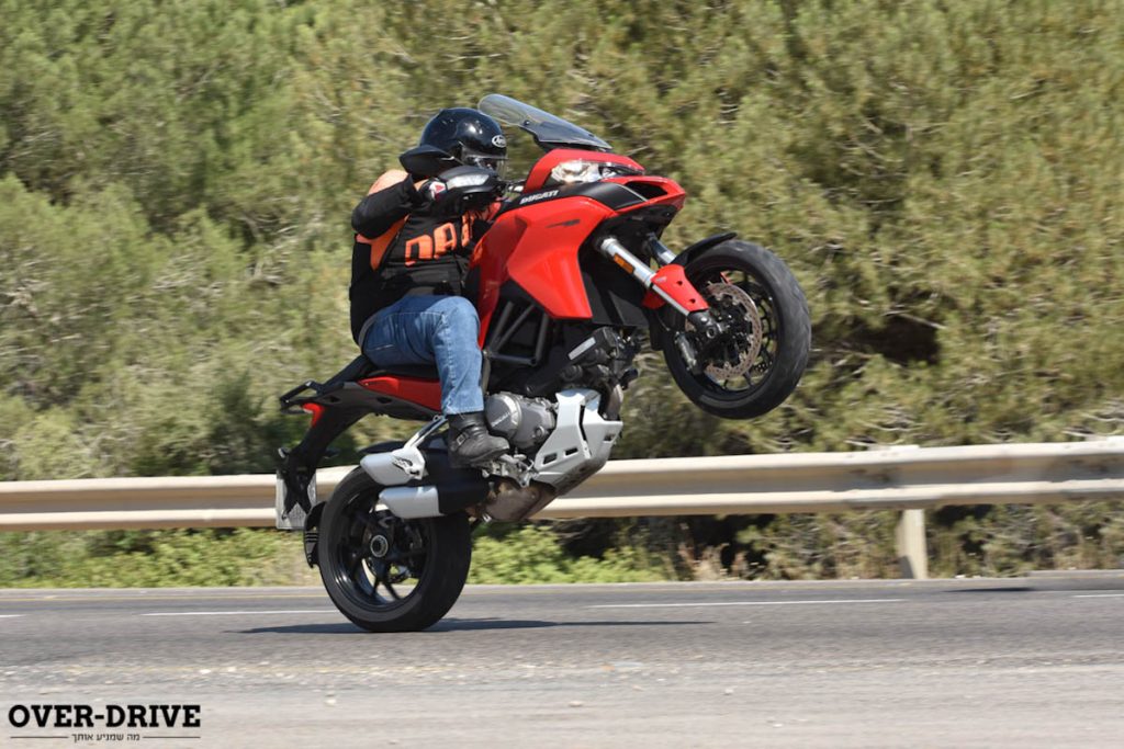 ב.מ.וו S 1000 XR מול דוקאטי מולטיסרדה 1260