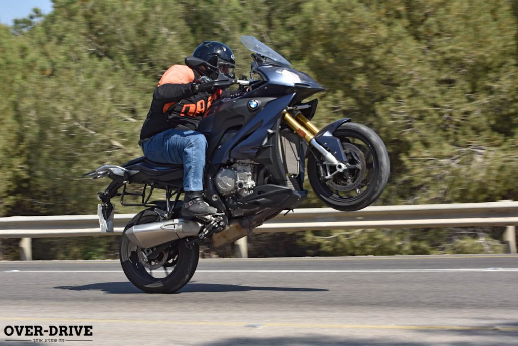ב.מ.וו S 1000 XR מול דוקאטי מולטיסרדה 1260