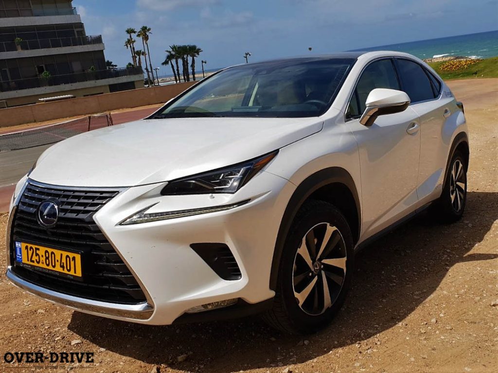 לקסוס NX300h