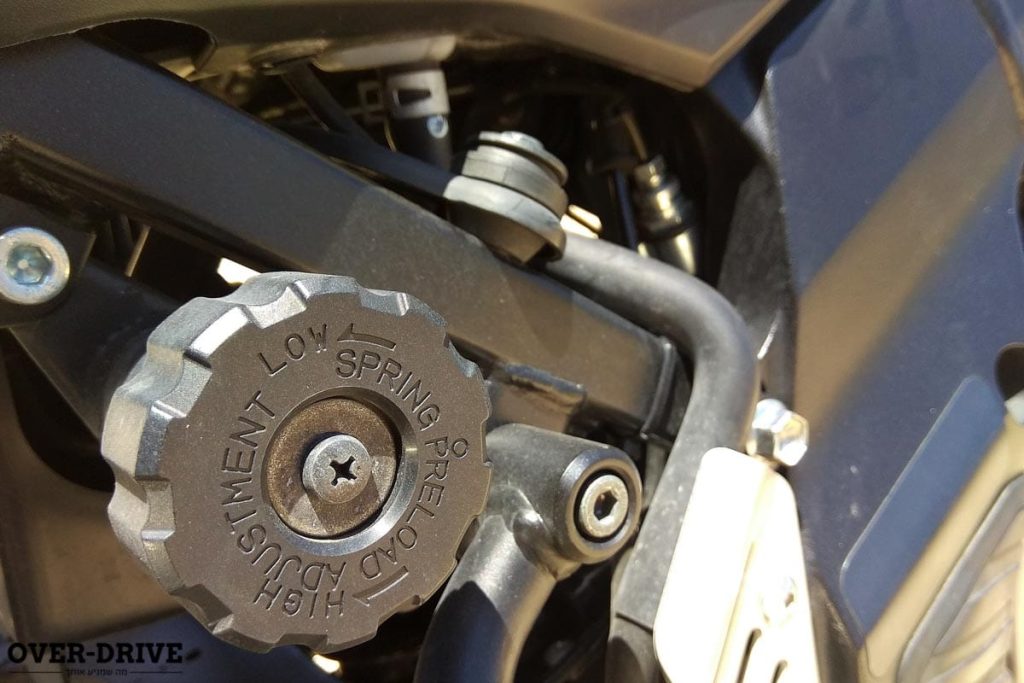 סוזוקי וי-סטרום 650 (ארוך טווח): הרפתקאות בשדה התעופה וטיפול 6,000 ק"מ