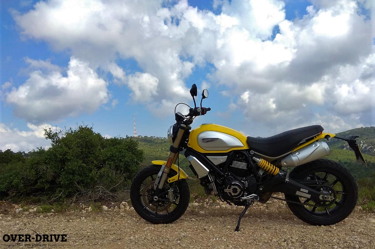 דוקאטי סקרמבלר 1,100