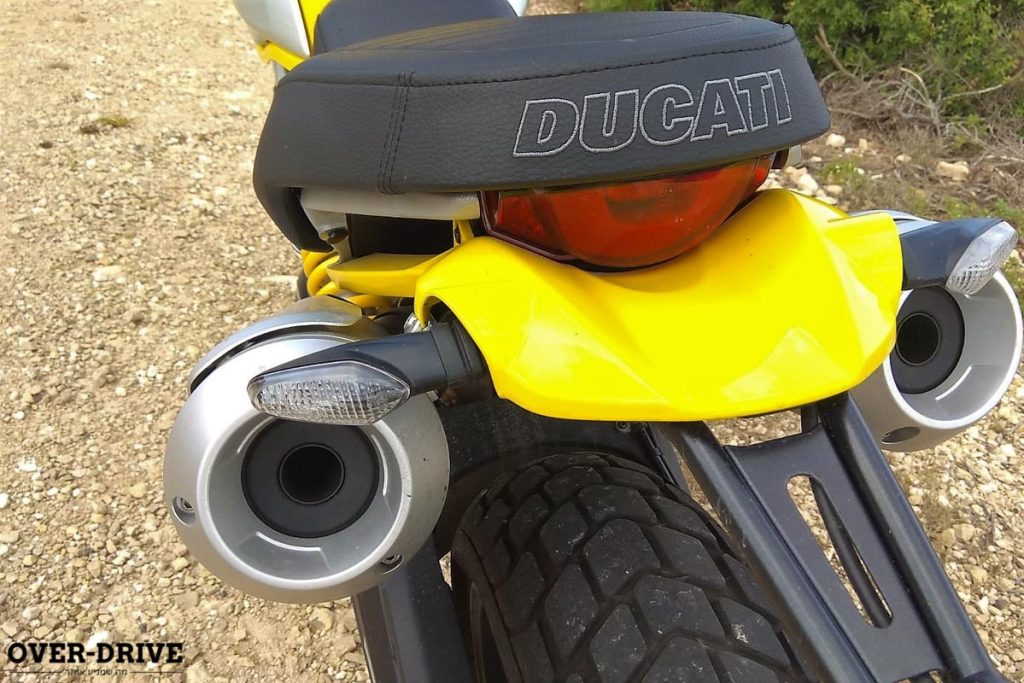 דוקאטי סקרמבלר 1,100