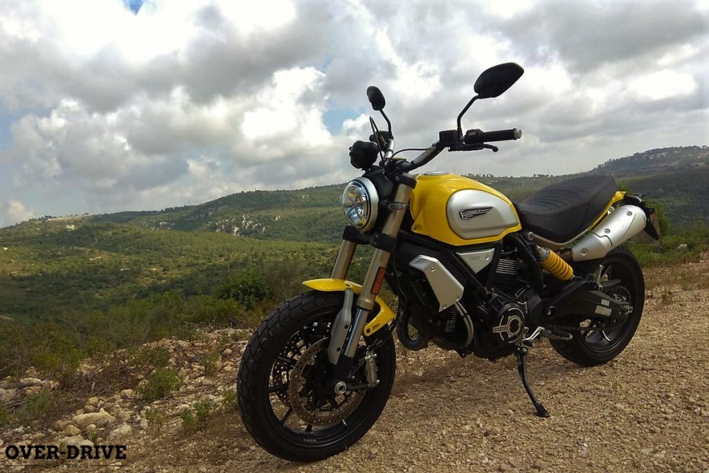 דוקאטי סקרמבלר 1,100