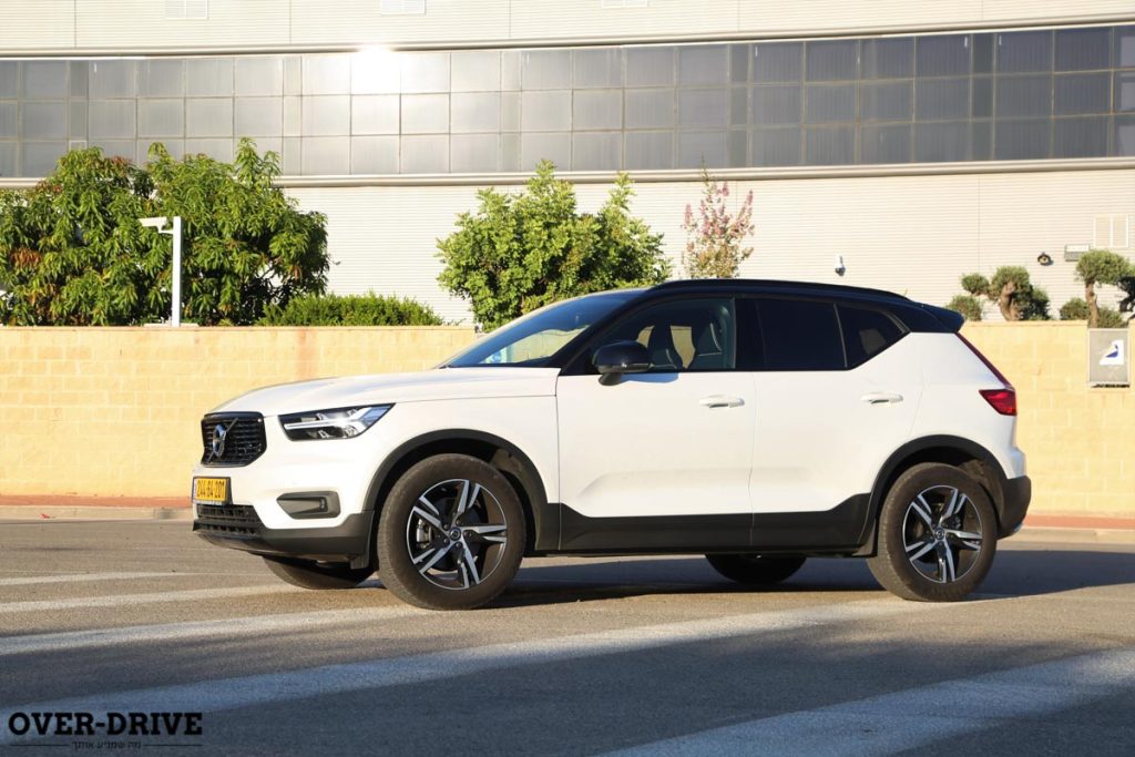 וולוו XC40