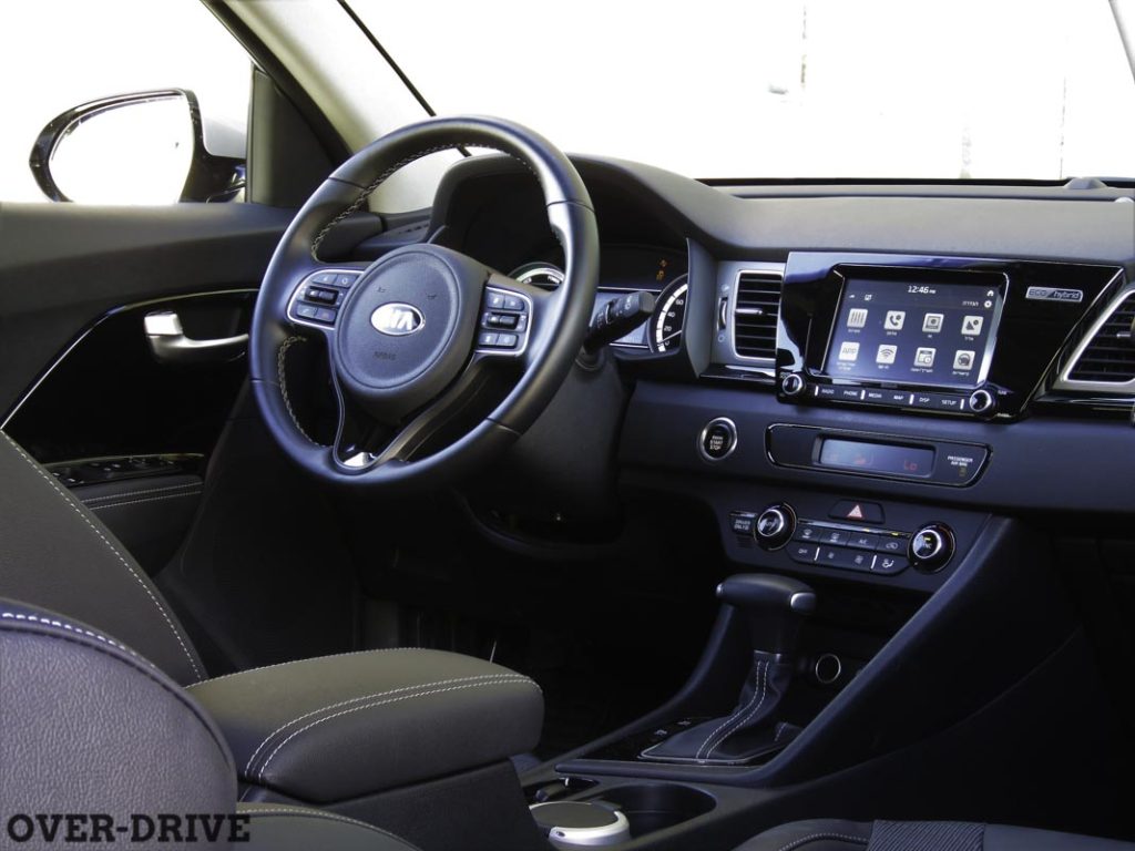 קיה נירו פלאג-אין: נהיגה ראשונה