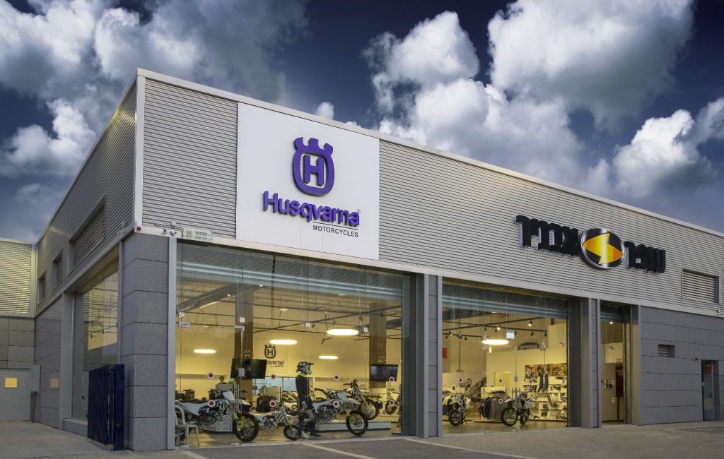 מרכז השטח של עופר-אבניר: שירות האחסון נפתח