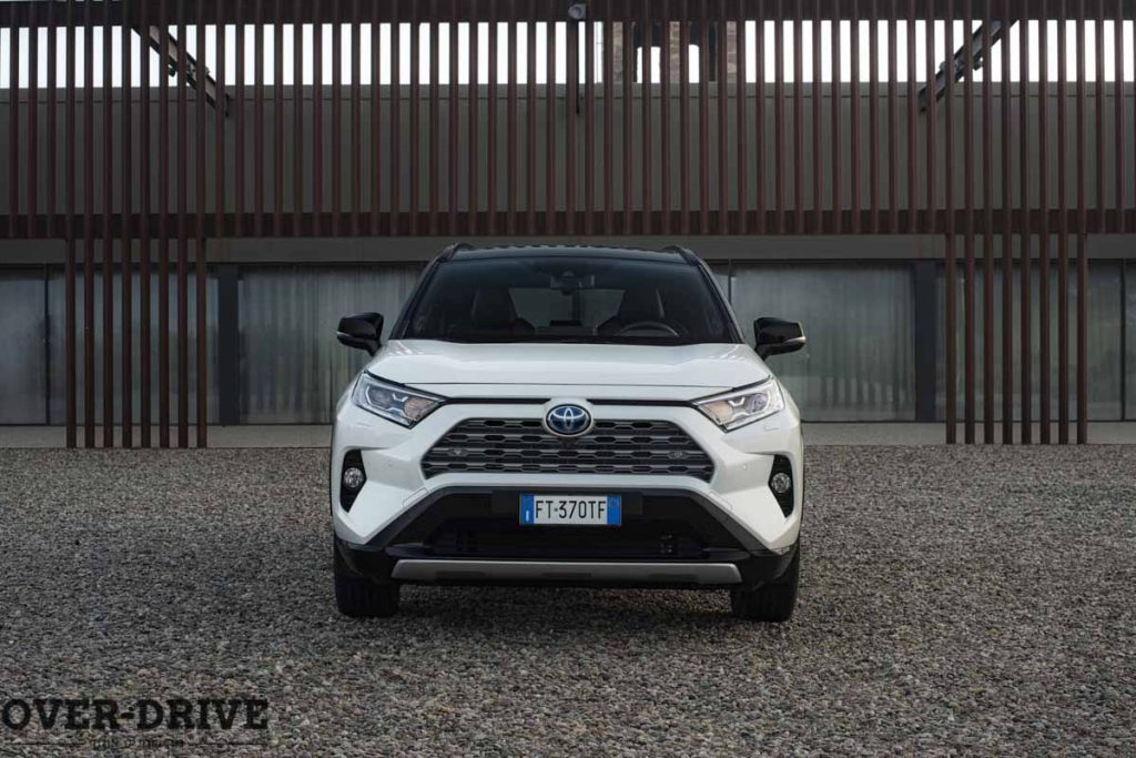 טויוטה ראב 4 החדש: נהיגה ראשונה (השקה עולמית)