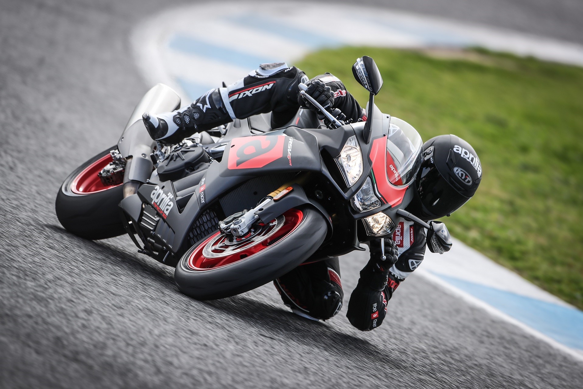 עופר-אבניר: יום מסלול מסובסד