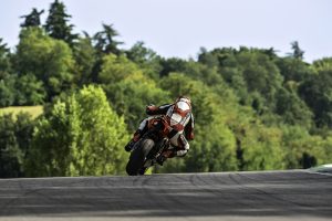 דוקאטי סטריטפייטר V4