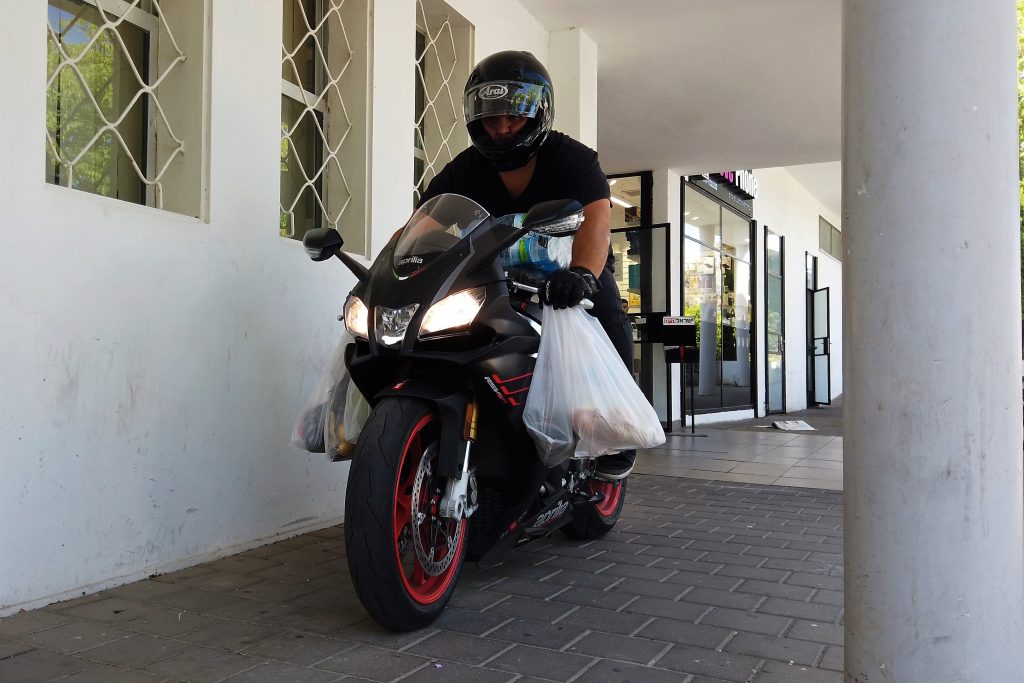 אפריליה RSV4RR 