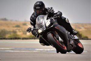 אפריליה RSV4 RR