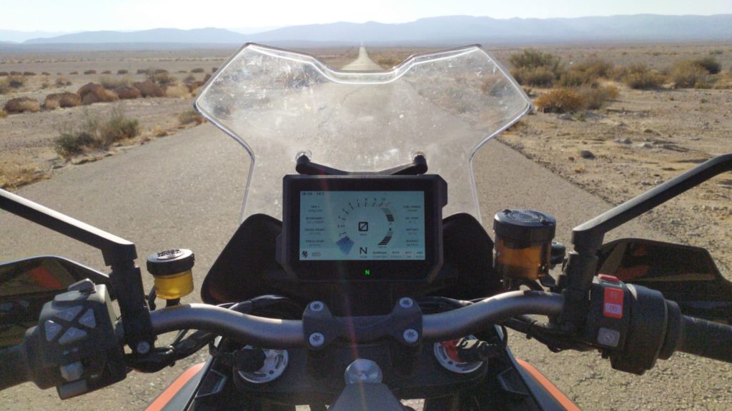 ק.ט.מ סופר-דיוק 1290 GT: תיירות ספורט