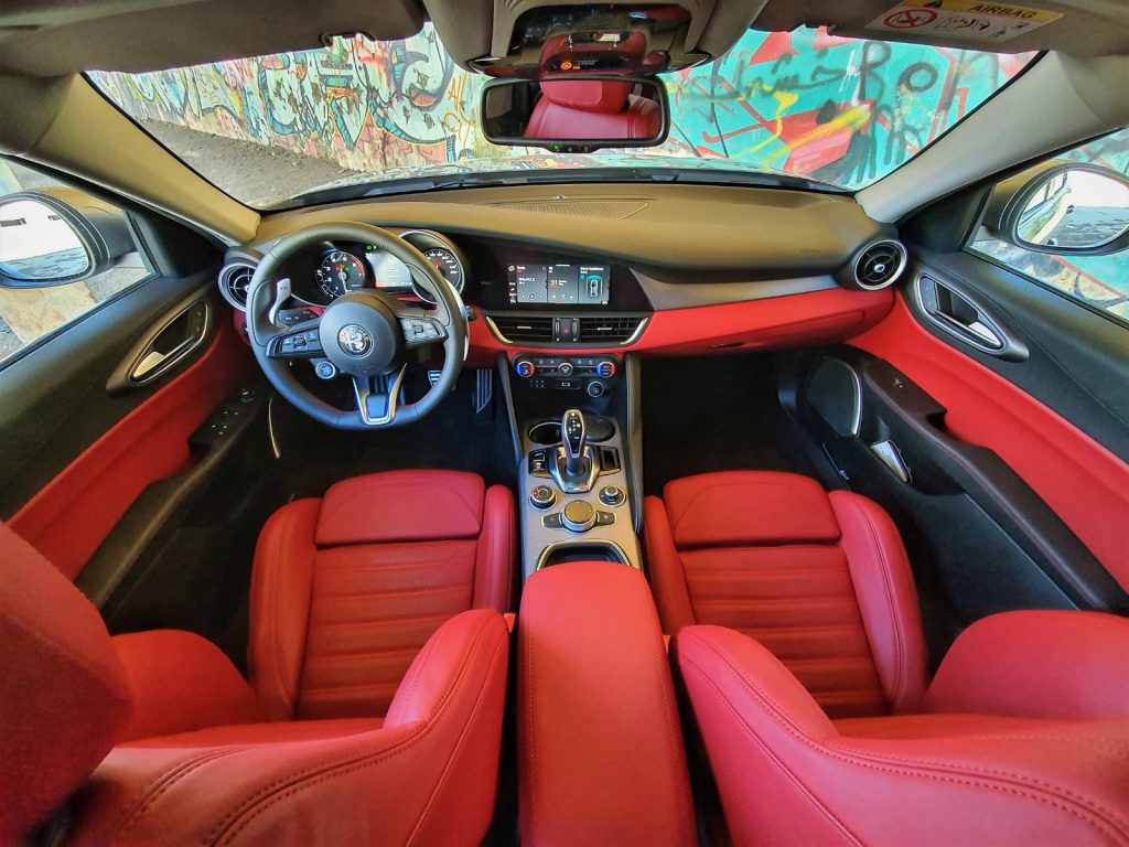 אלפא-רומיאו ג'וליה ולוצ'ה (מבחן): הזדמנות נדירה