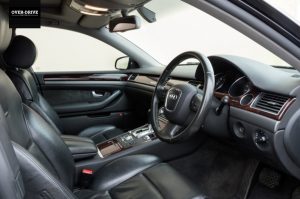 אודי A8 (דור D3)