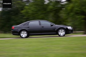 אודי A8 (דור D3)