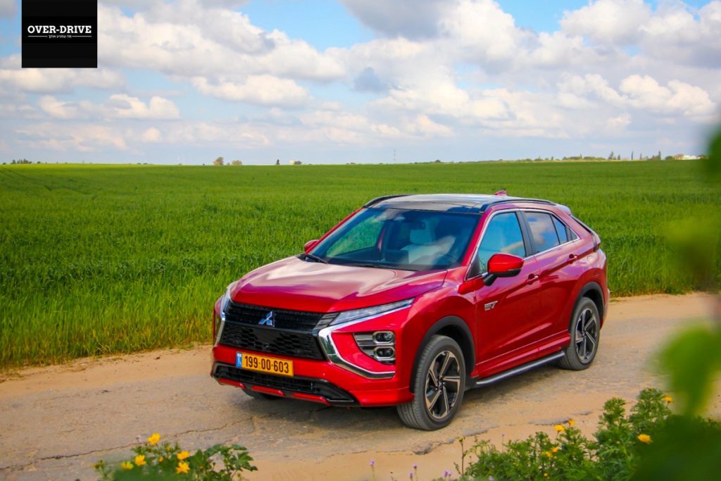 מיצובישי אקליפס קרוס פלאג-אין הייביריד