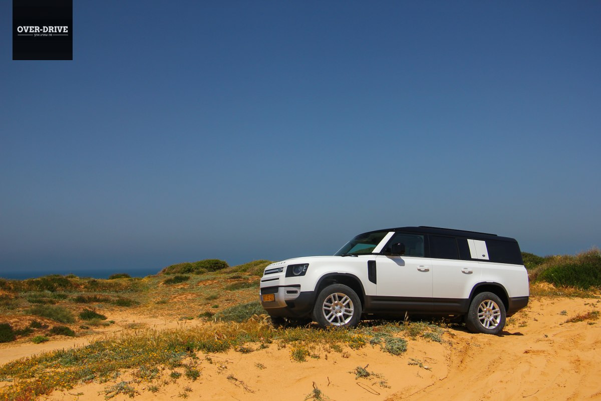 לנד רובר דיפנדר 130