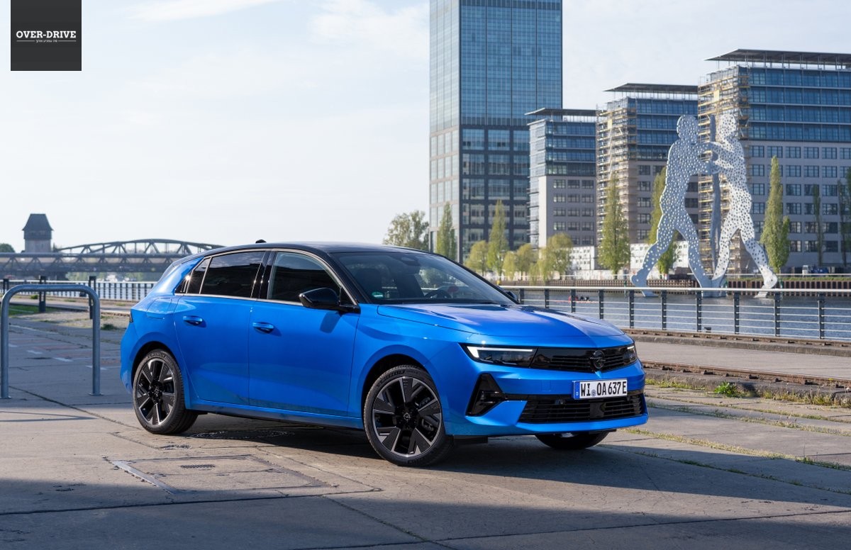 אופל אסטרה e