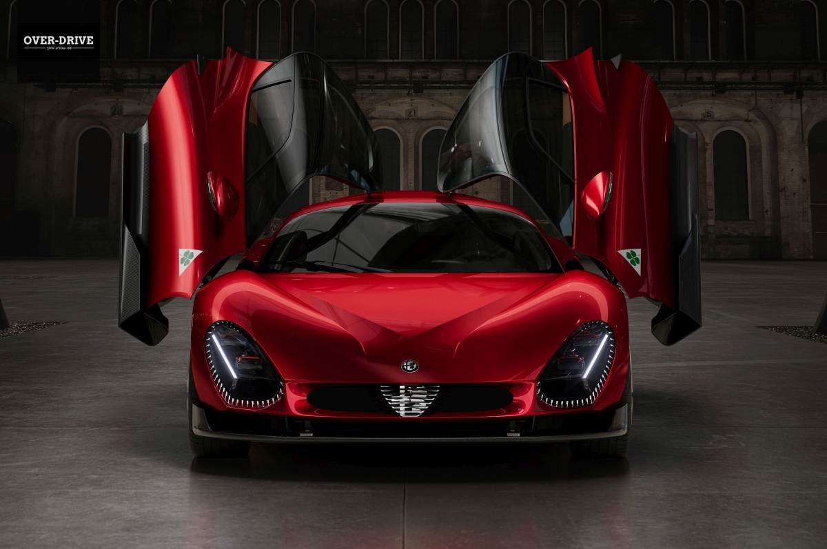 אלפא רומיאו 33 סטרדאלה