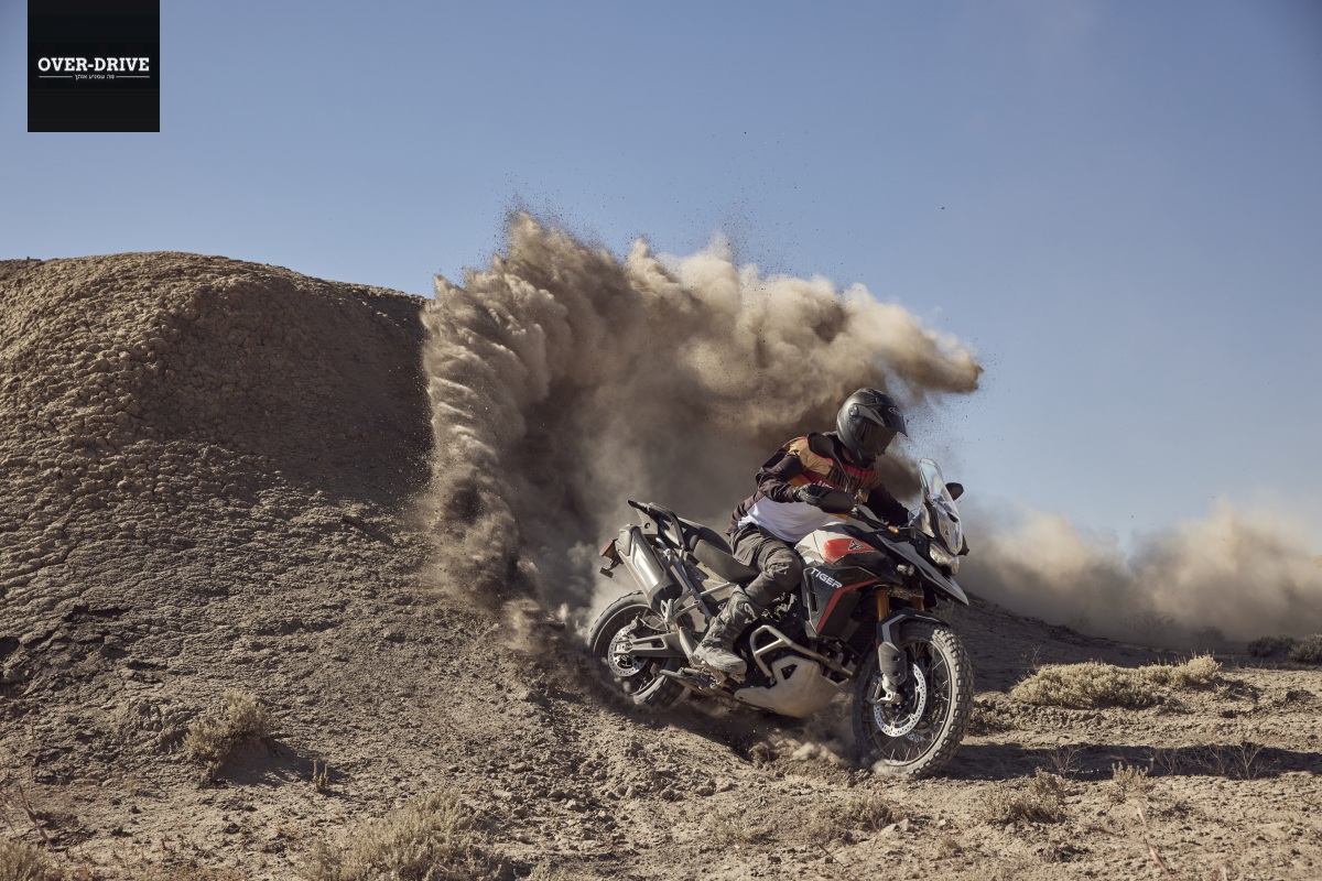 טריומף טייגר 900