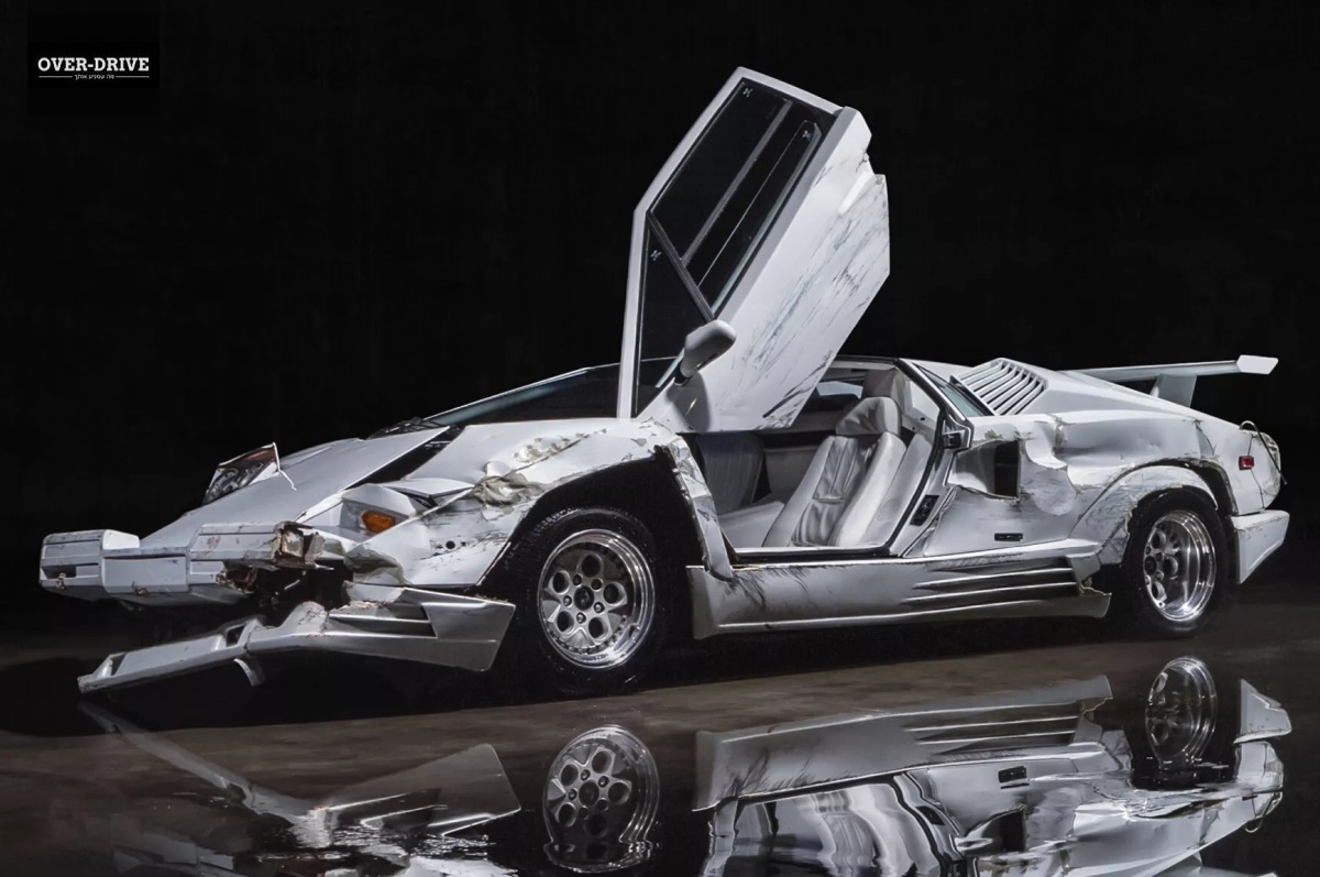 למבורגיני קונטאש