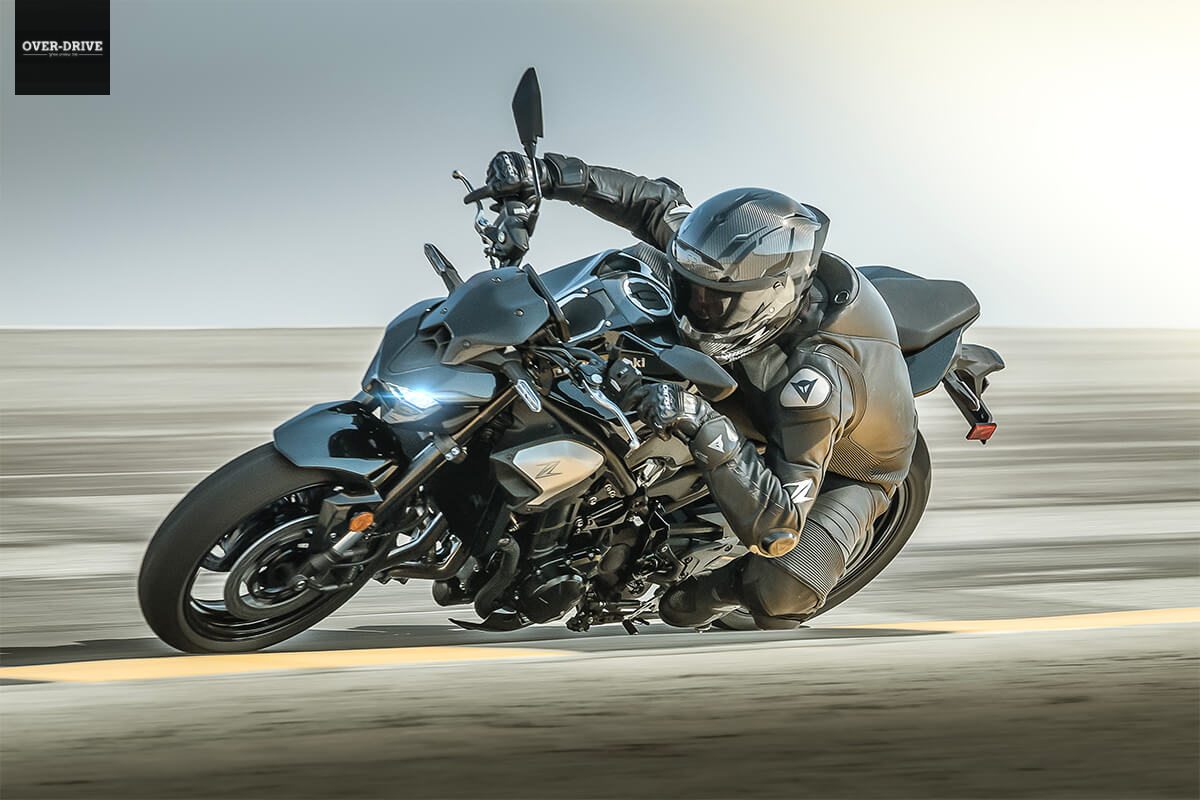 קאוואסאקי Z900