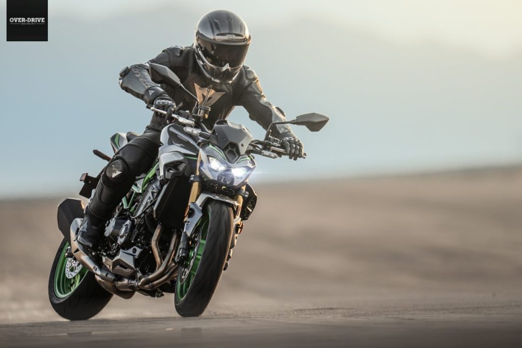 קאוואסאקי Z900