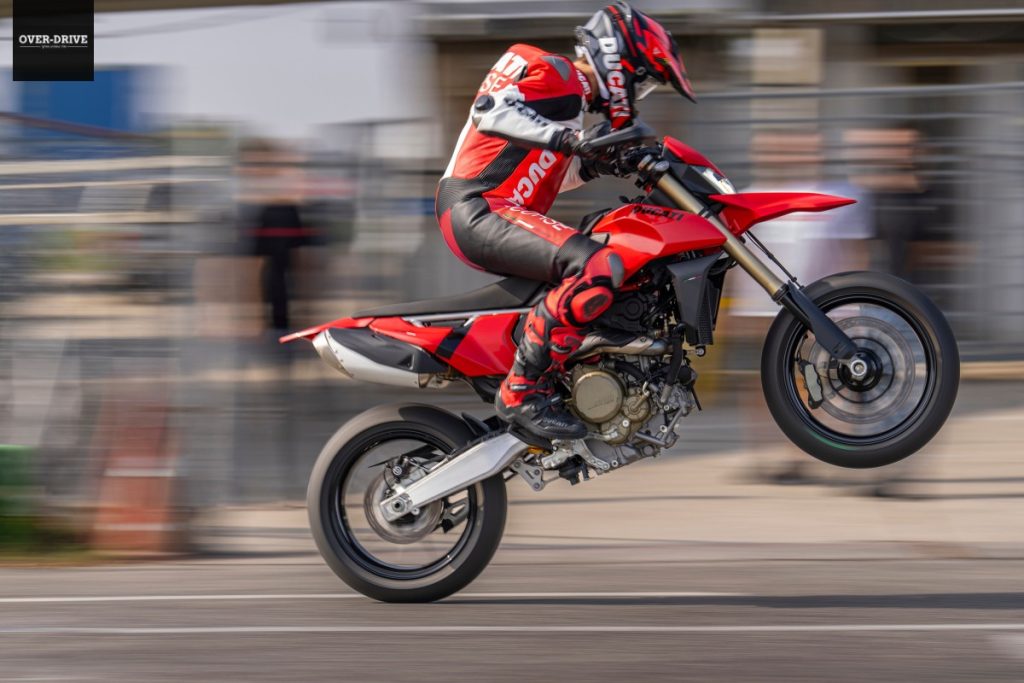 דוקאטי היפרמוטרד