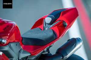 דוקאטי פניגאלה V2 S