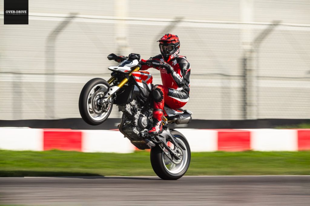 דוקאטי היפרמוטארד V2